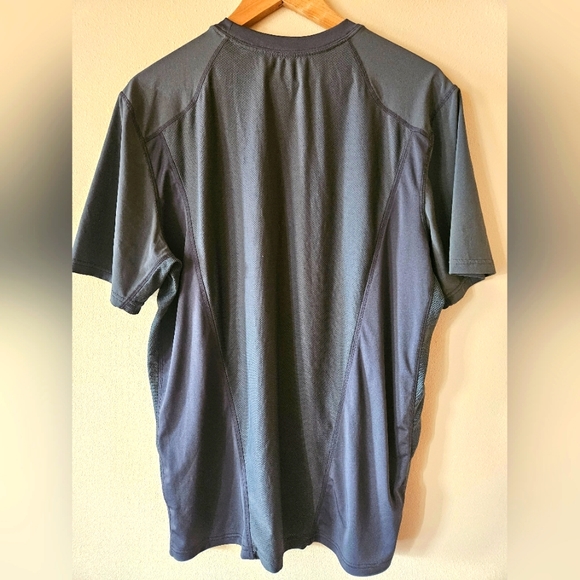 Nike Dry-Fit Men's Tee - Picture 3 of 3